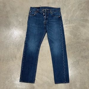 Levi’s | Medium Wash Button Up Jeans